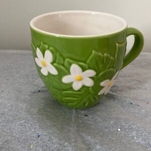 2006 Starbucks Green leaf and white flower coffee tea mug